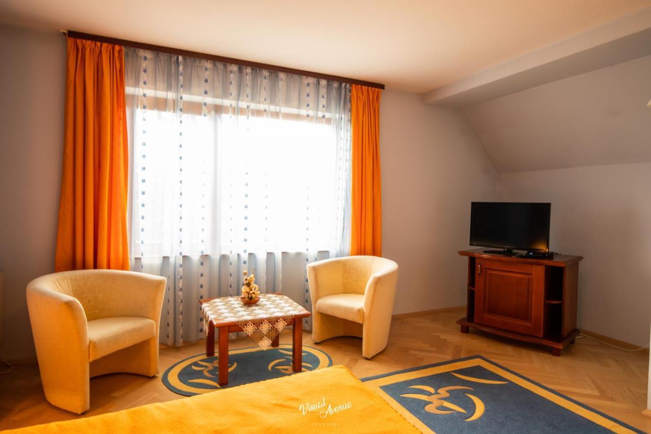 Pensiunea Serena Cluj-Napoca Exterior foto